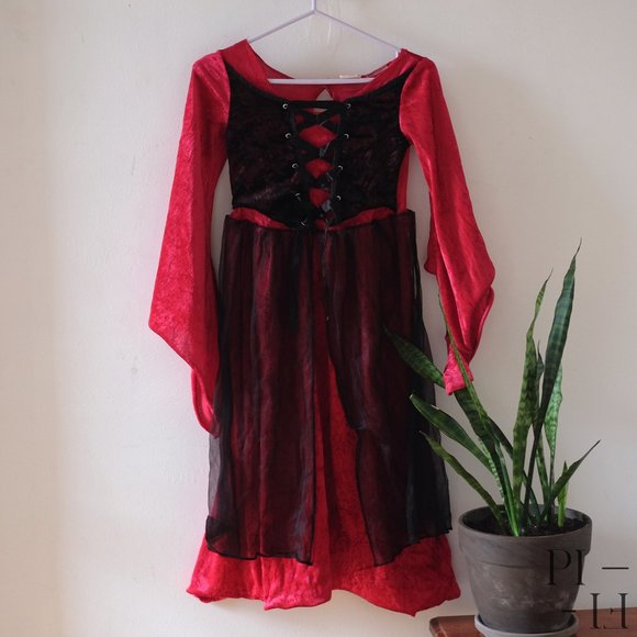 Halloween witch or vampire dress red velvet Xsmall - Picture 1 of 2
